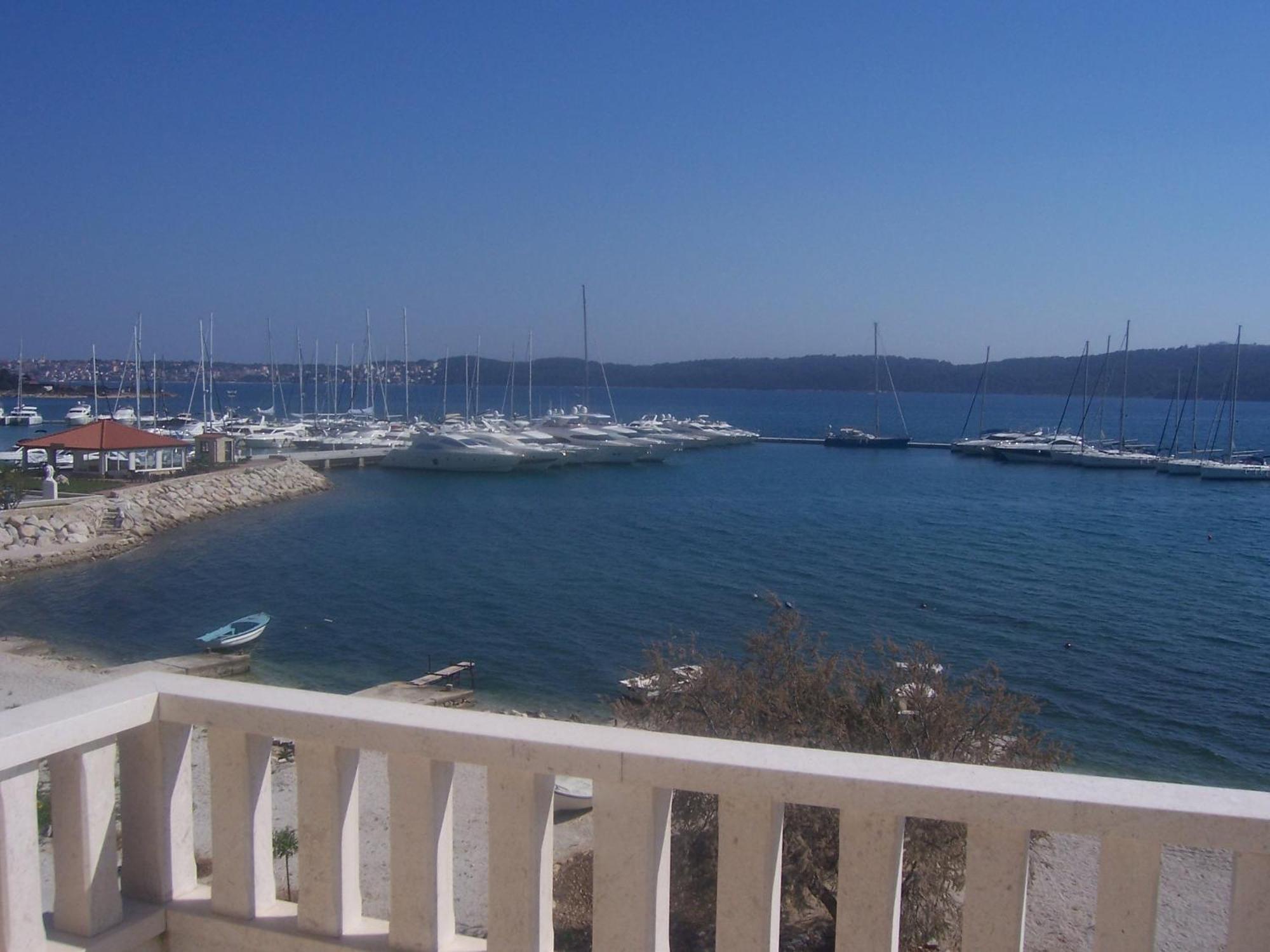 Apartments Amor Τρογκίρ Εξωτερικό φωτογραφία