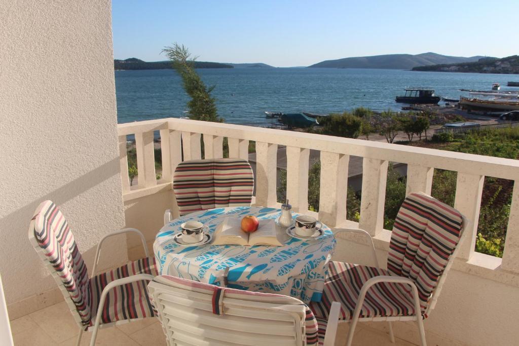 Apartments Amor Τρογκίρ Δωμάτιο φωτογραφία