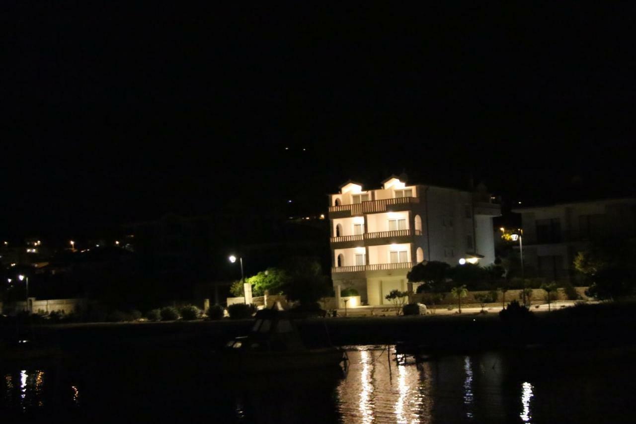 Apartments Amor Τρογκίρ Εξωτερικό φωτογραφία