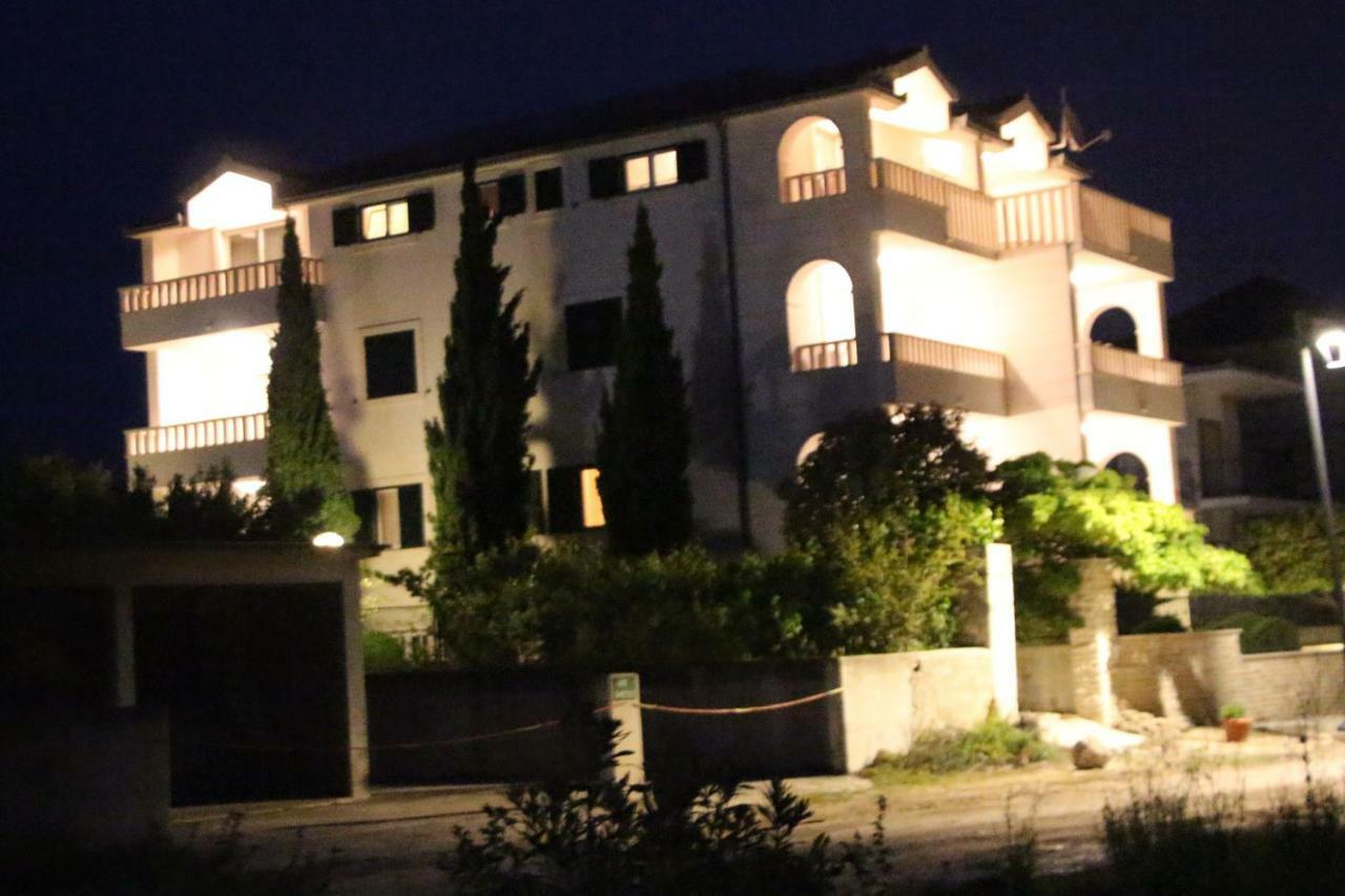 Apartments Amor Τρογκίρ Εξωτερικό φωτογραφία