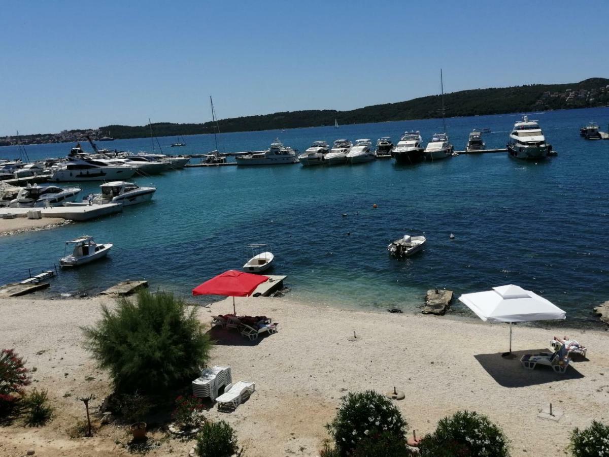 Apartments Amor Τρογκίρ Εξωτερικό φωτογραφία